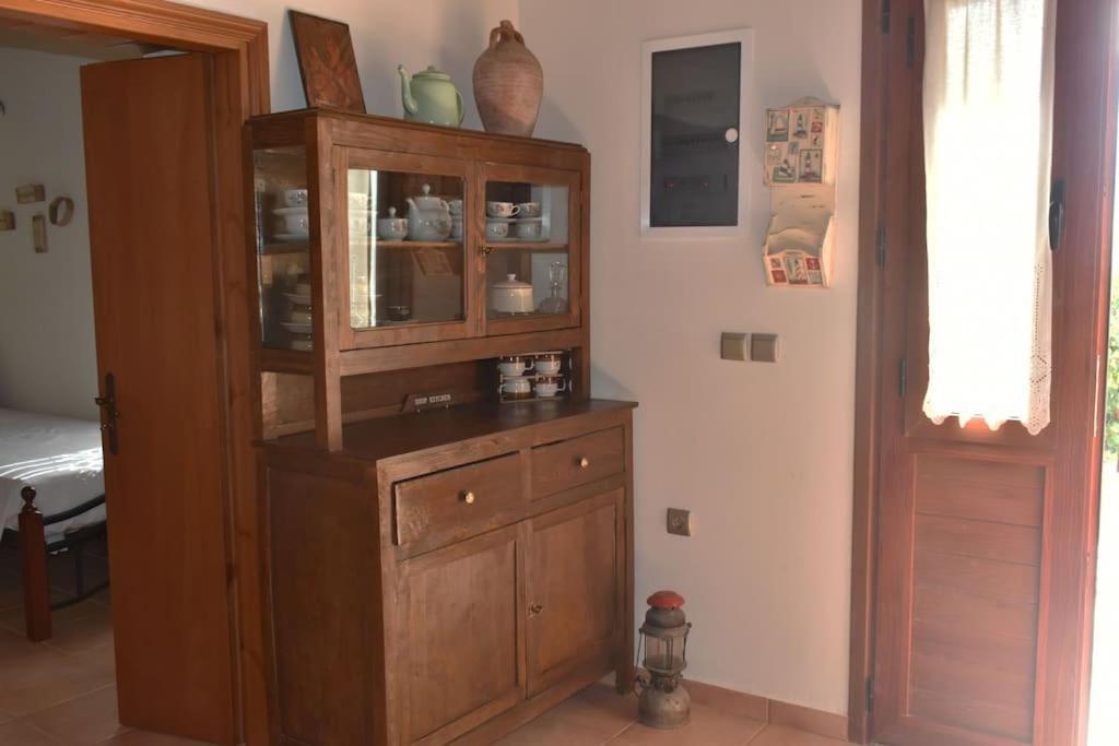 Lithos House