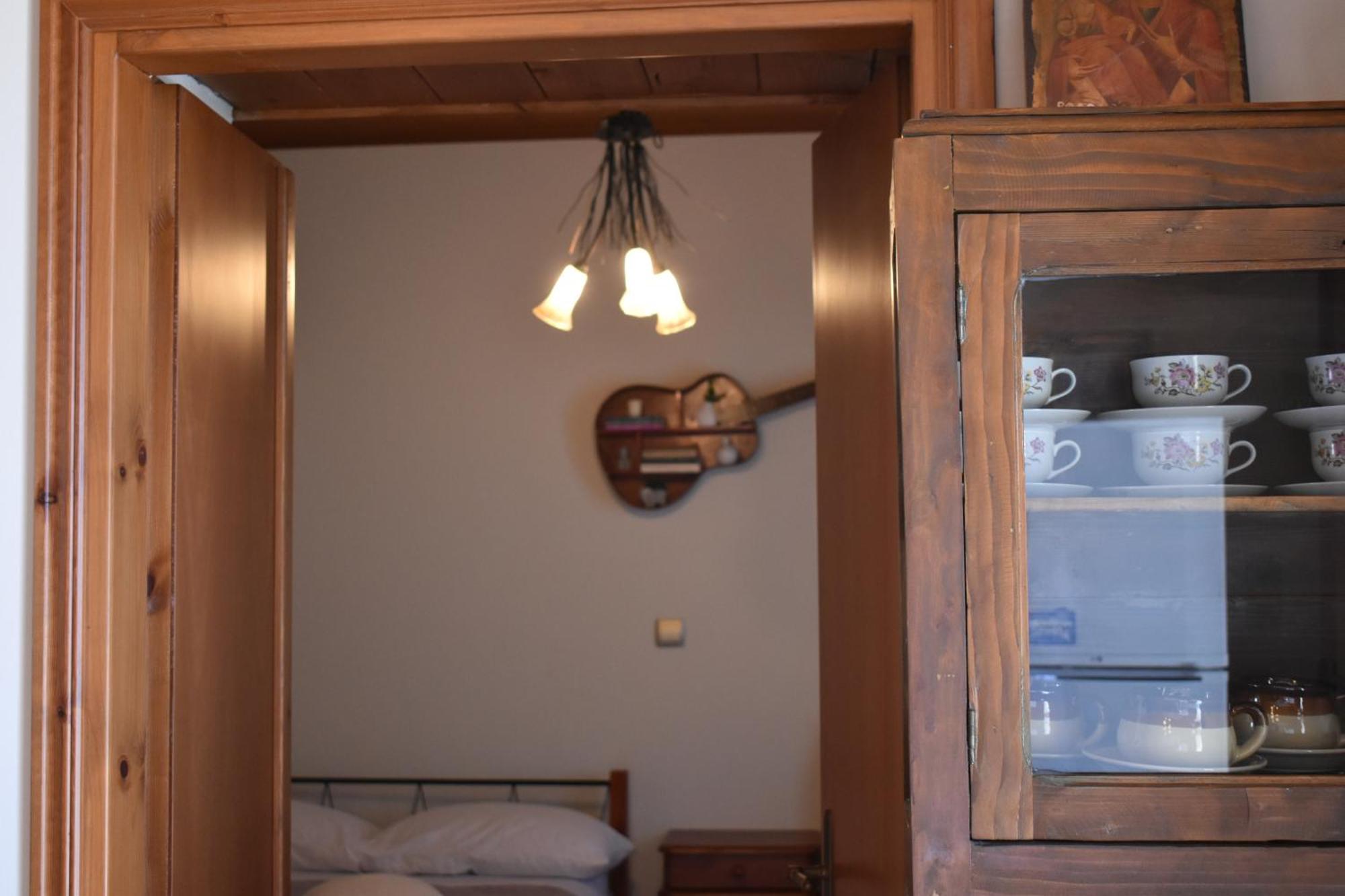 Lithos House Villa *