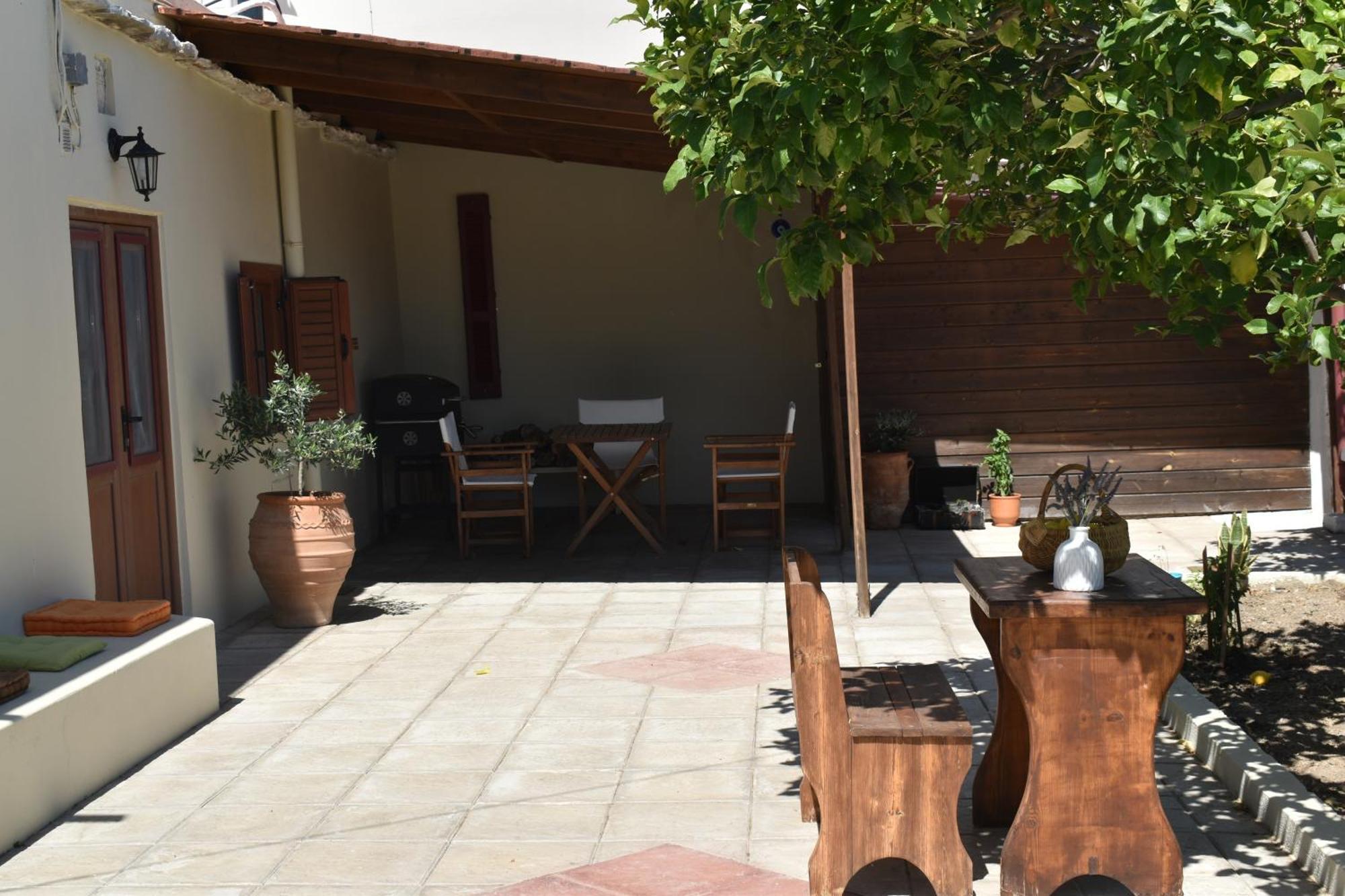 Lithos House *
