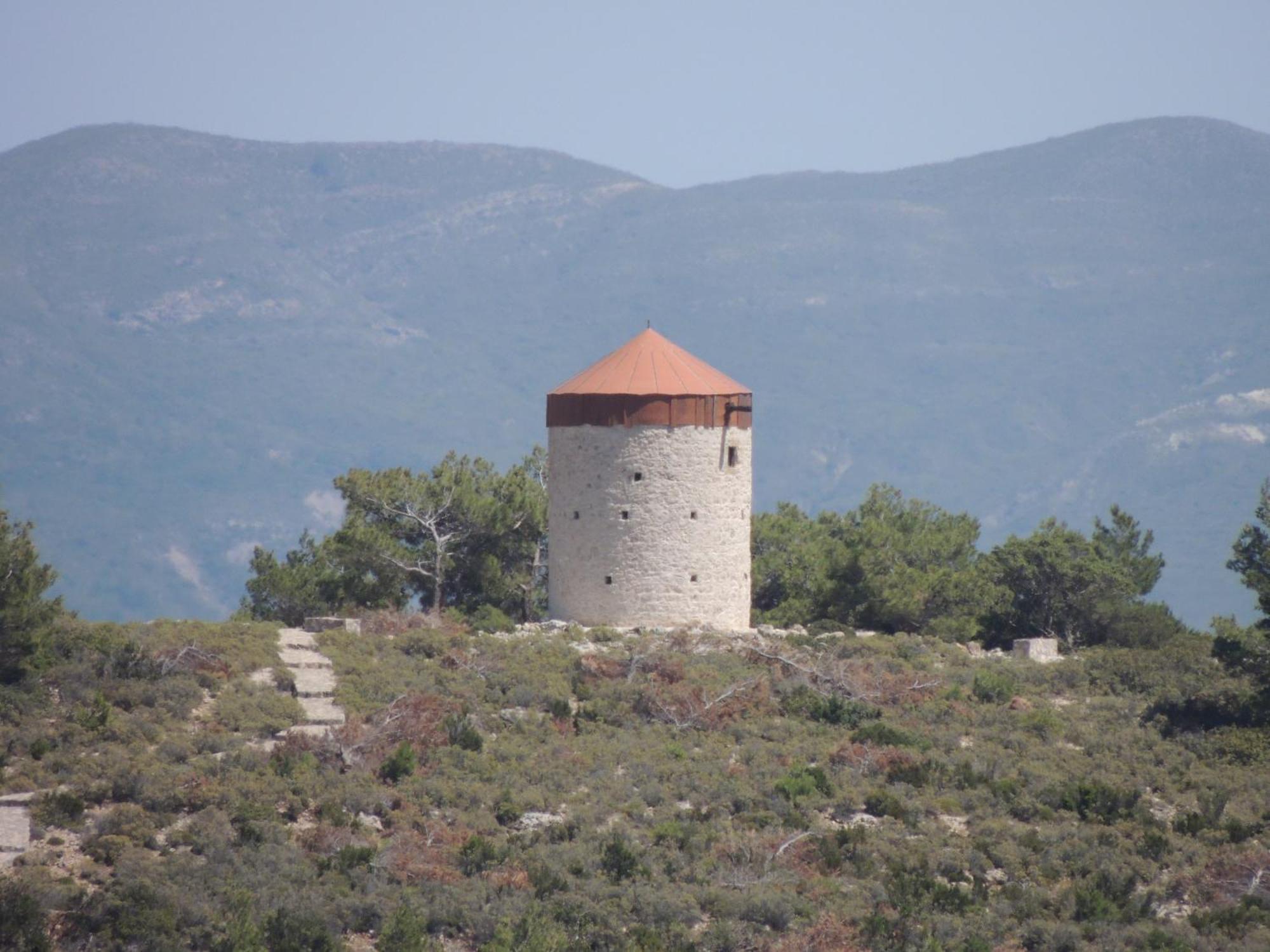Lithos House Villa