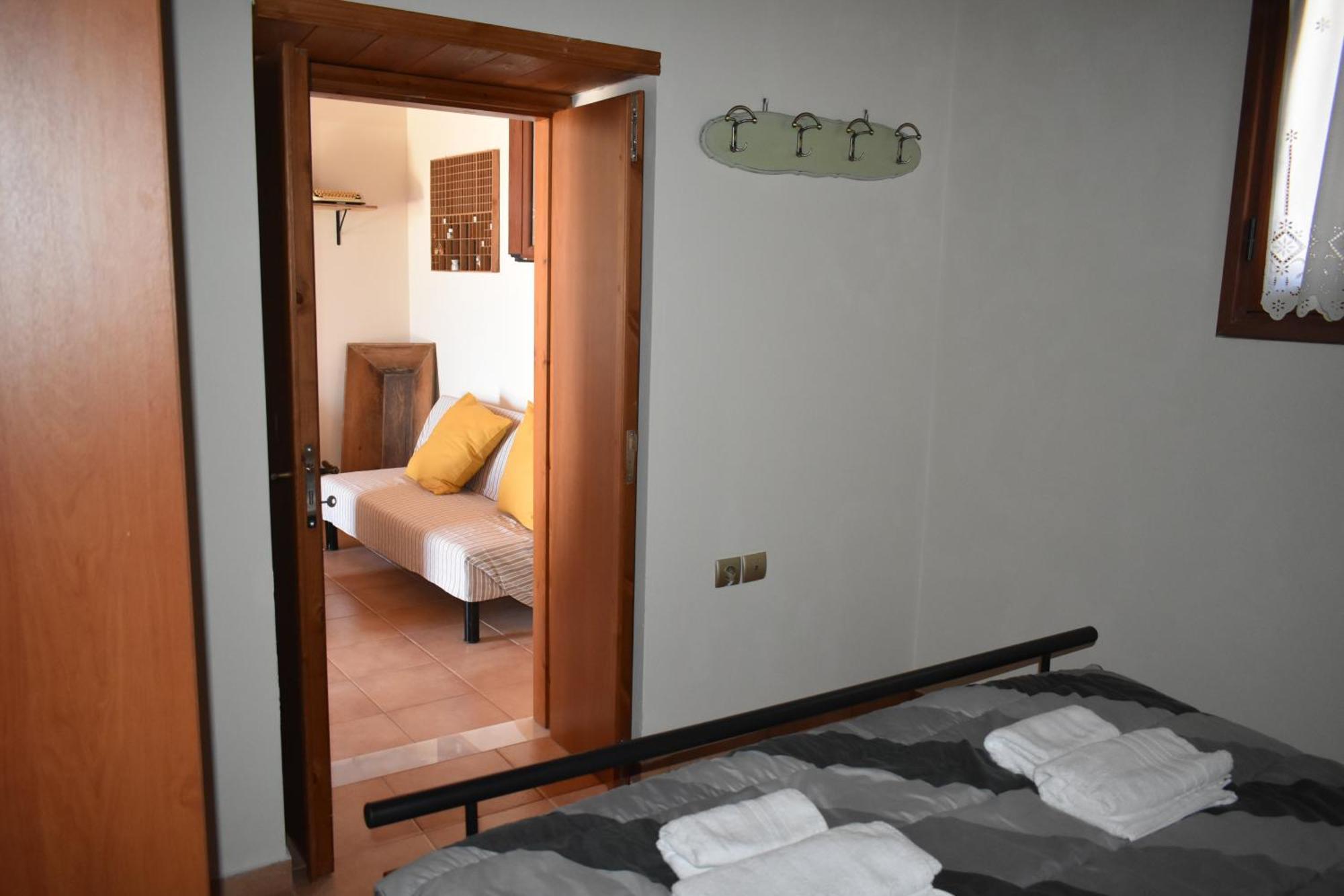 Villa Lithos House *